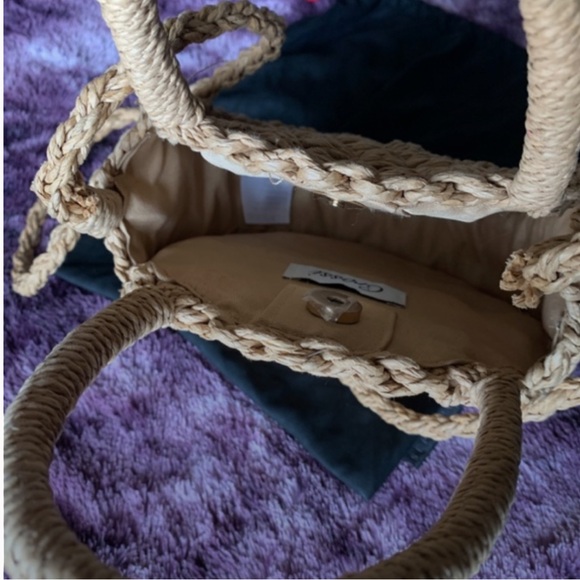 ROUND WOVEN PURSE - Picture 10 of 13